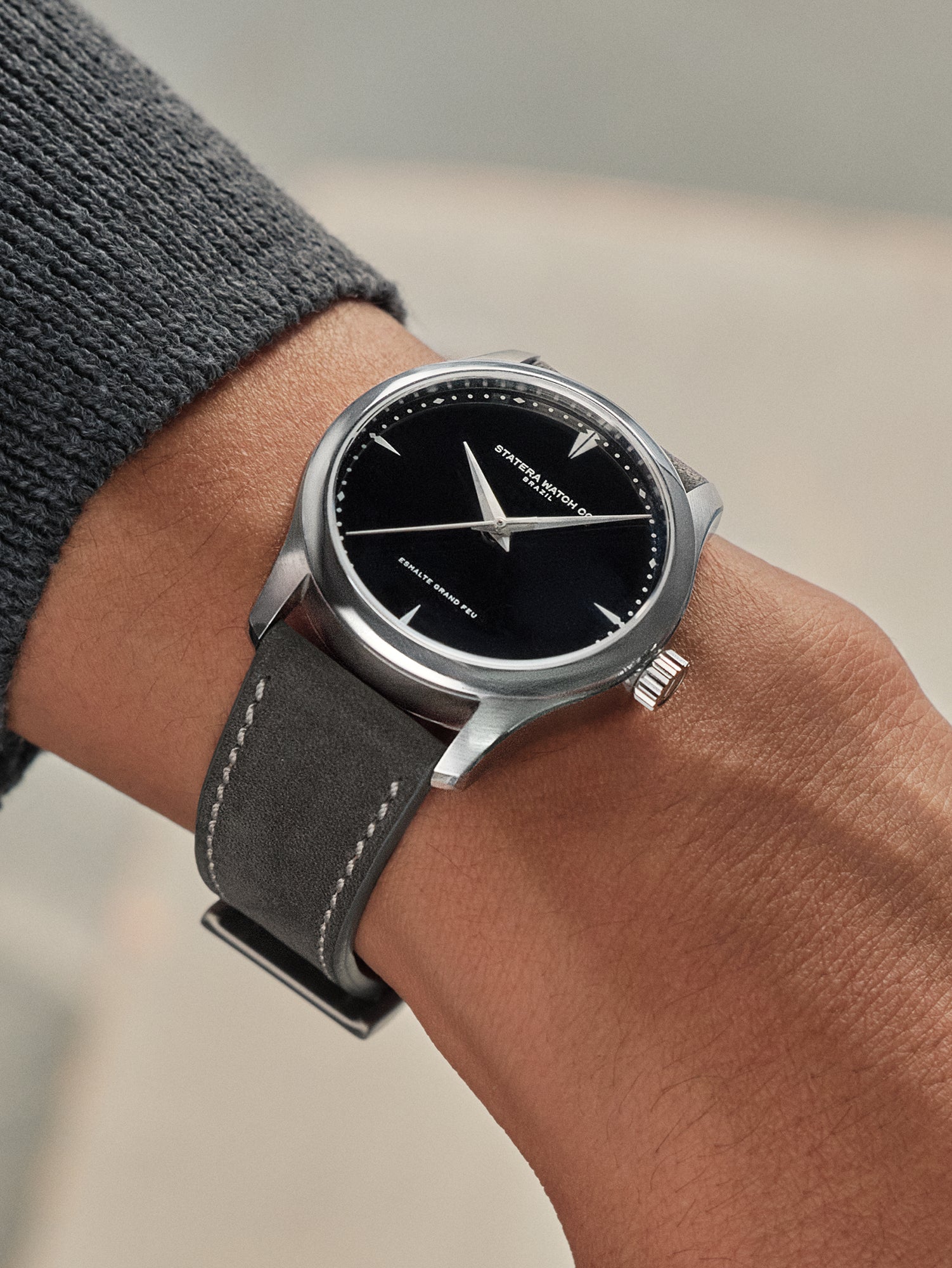 ST02 - Deep Black
